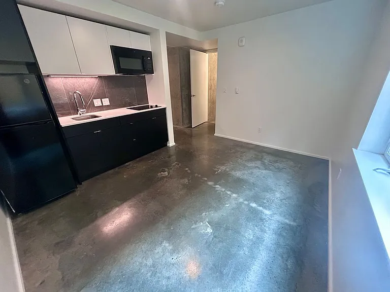 Summit Flats — Photo 11