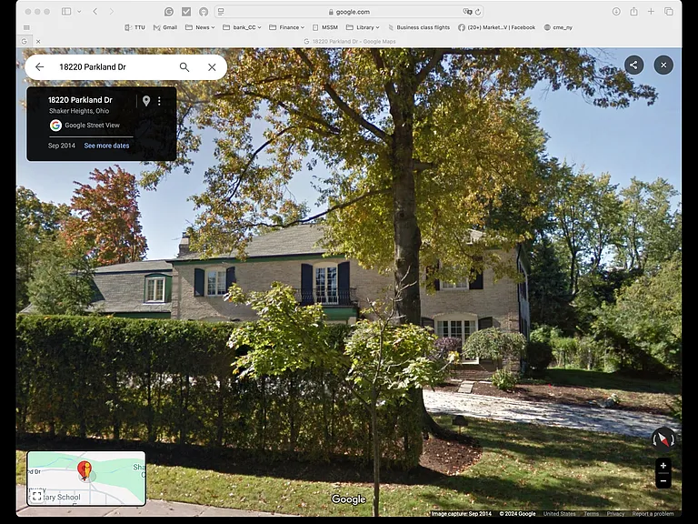 18220 Parkland Dr — Photo 2
