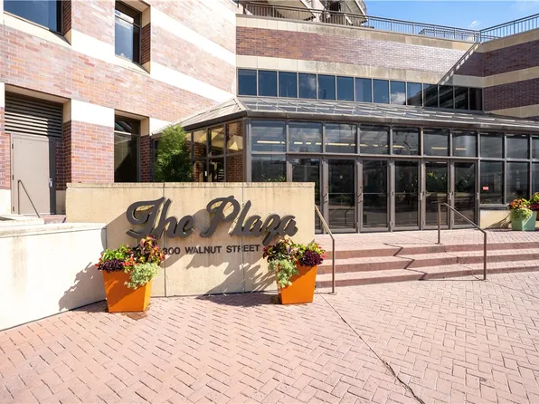 300 Walnut St #403, Des Moines, IA 50309