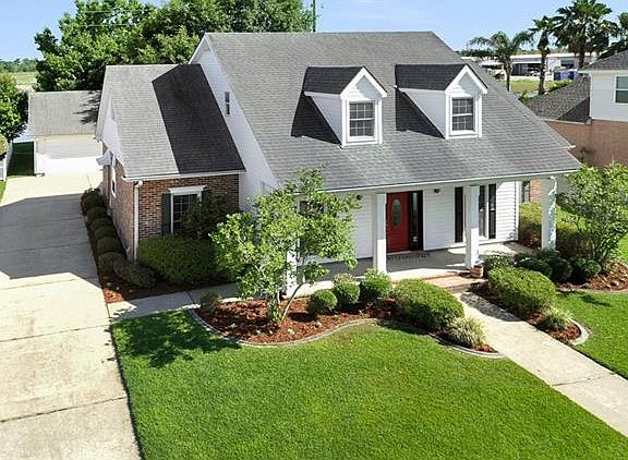 2nd image of 3857 Lake Lynn Dr