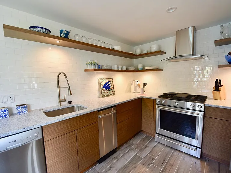 347 Lake Ave — Photo 12