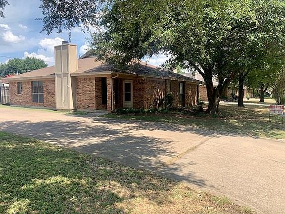 3rd image of 5725 Cancun Dr