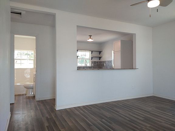 4th image of 1407 N Lee Ave