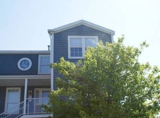 2349 S Pointe Way, Saint Joseph, MI 49085