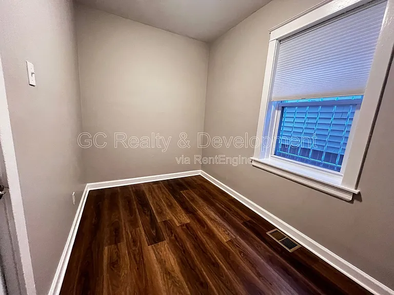 1439 N Artesian Ave #1 — Photo 12