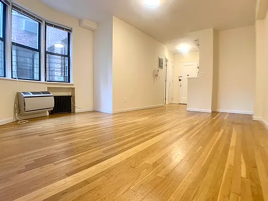 Rented by Corcoran | media 8