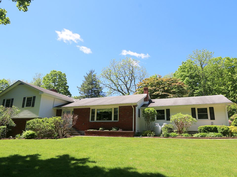 1st image of 12 Pine Ln