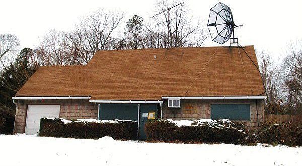 1st image of 17 Hartsdale Ln