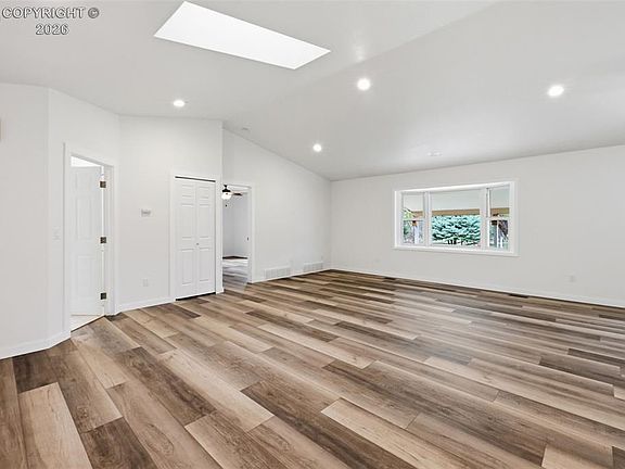 5th image of 3251 Chaparral Rd