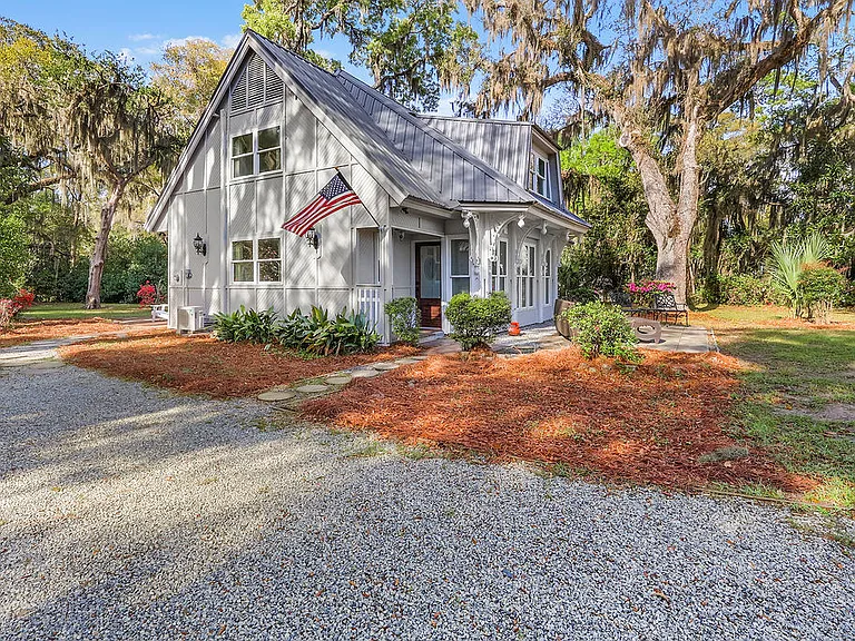 1321 Azalea Ave — Photo 5