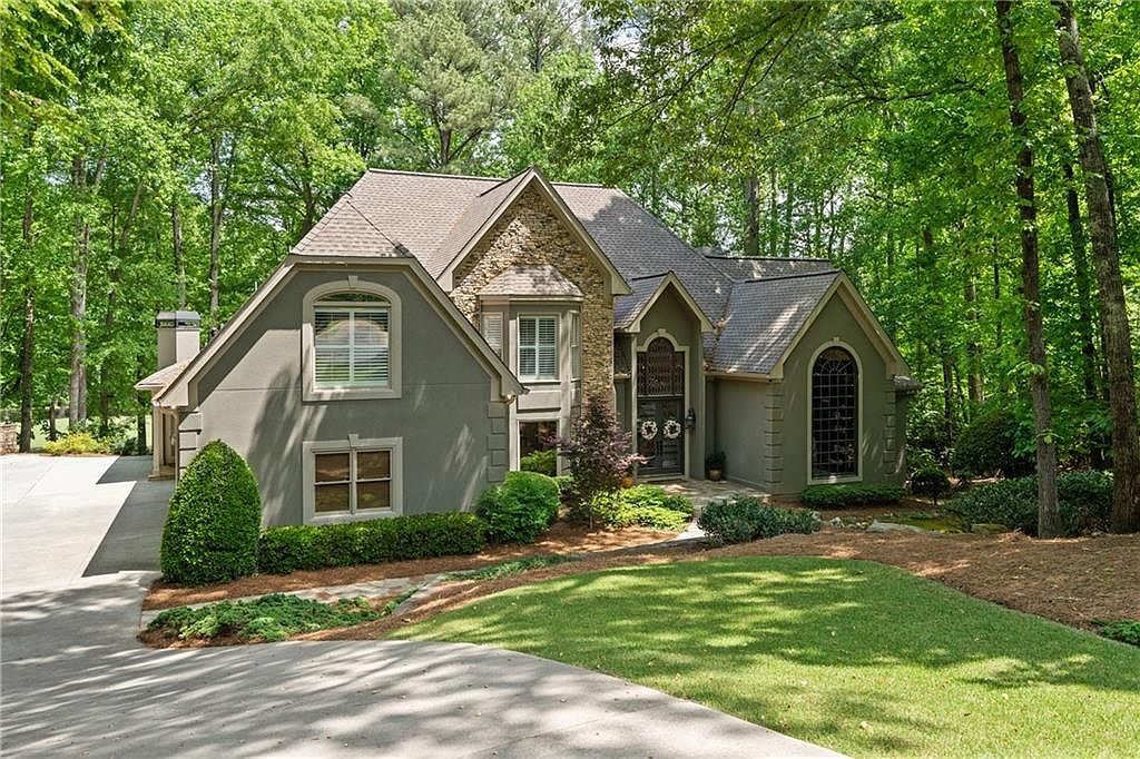 4435 Pemberton Cv