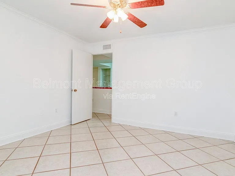 3004 Parkway Blvd #209 — Photo 9