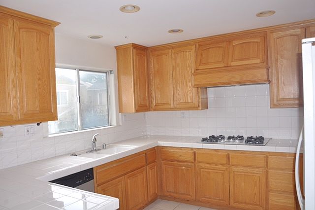 1st image of 2401 Vanderbilt Ln #A