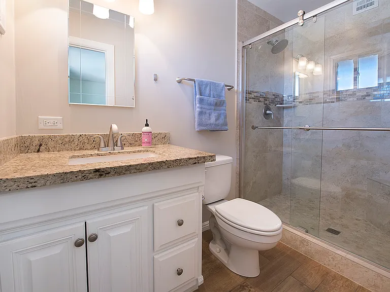 1236 E Del Rio Dr — Photo 12