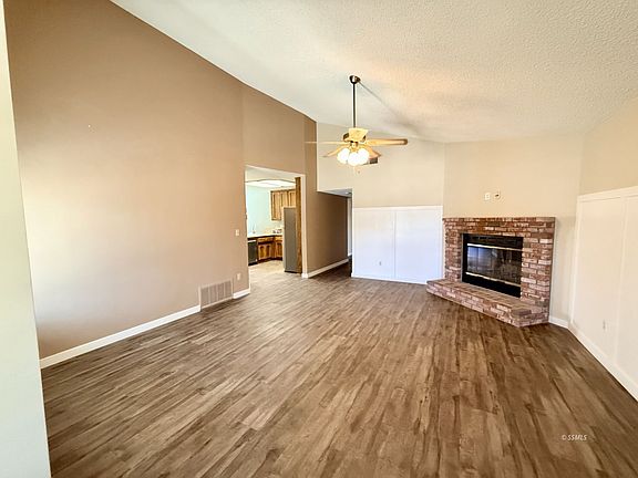 5th image of 544 Beth Ln