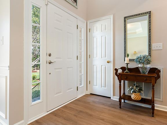 2nd image of 6205 Barkwood Cir