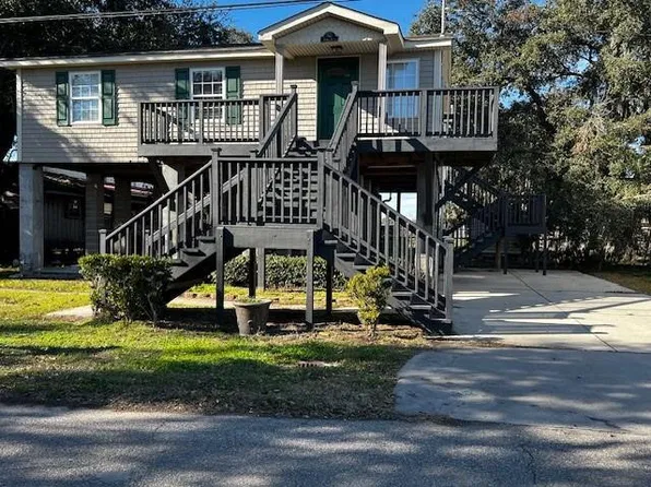 4968 Gloria Dr, Lafitte, LA 70067