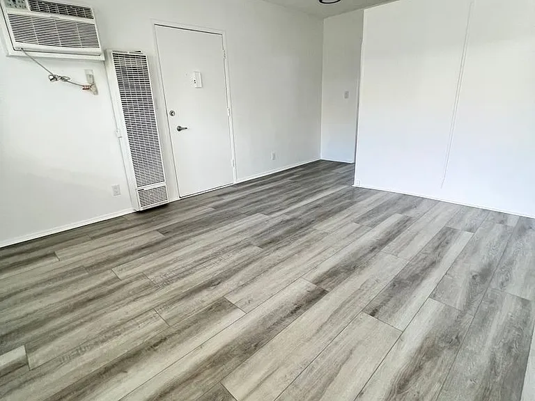 The Nicole Apartments — Photo 37