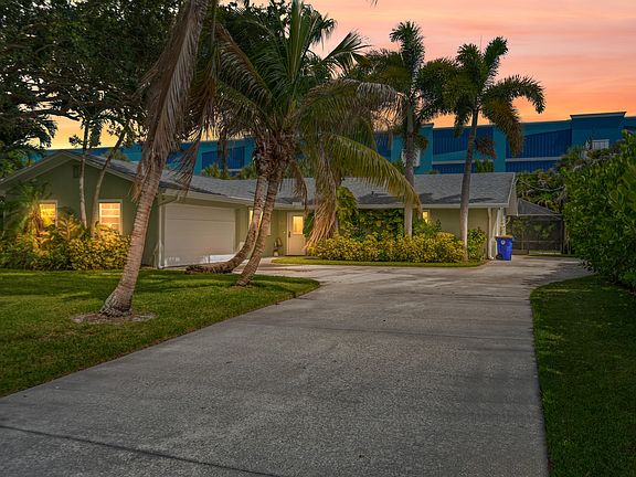 3rd image of 4796 SE Manatee Terrace
