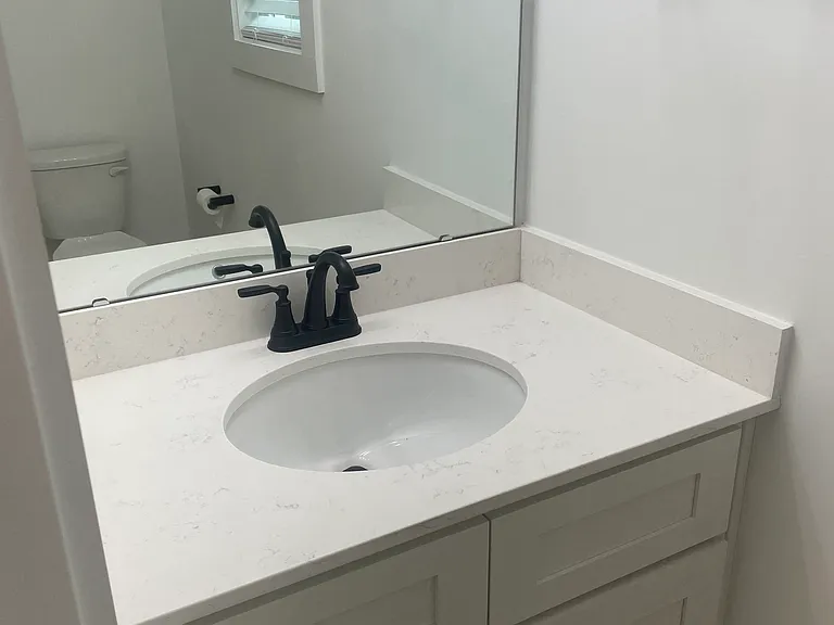 271 Patterson Ave SE — Photo 11