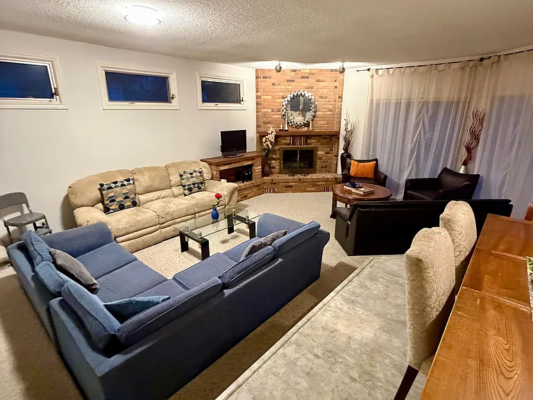 1001 Maitland St — Photo 3
