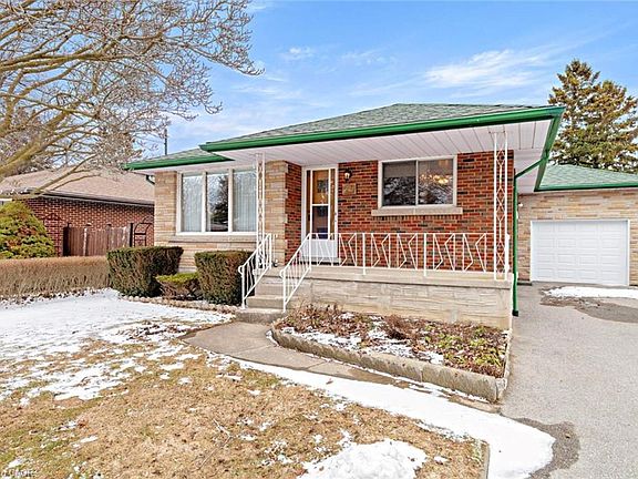 3rd image of 29 Terry Blvd