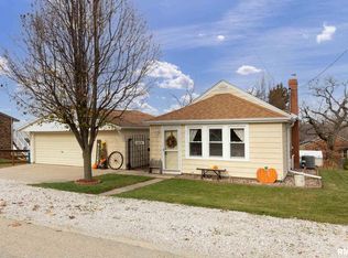 406 N Bluff St, Albany, IL 61230