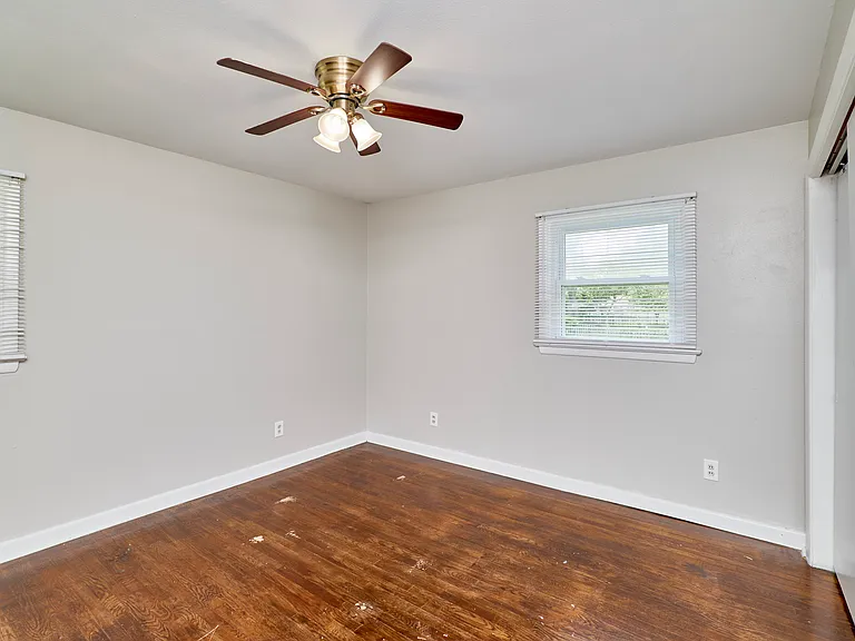 10900 Saint Boniface Ln — Photo 17