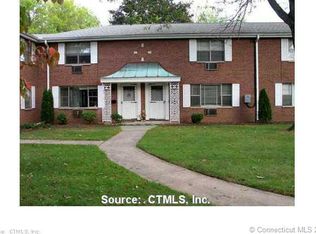 109 Shadow Ln #B, West Hartford, CT 06110