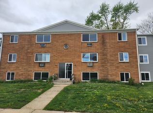 820 27th Street - 1A, Marion, IA 52302
