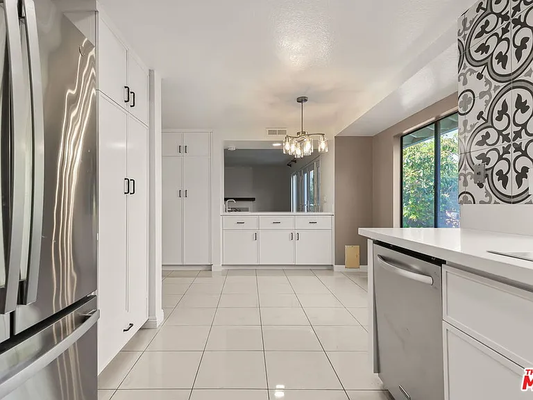 6501 Bradley Pl — Photo 15