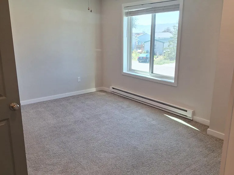705 S Oak St — Photo 16