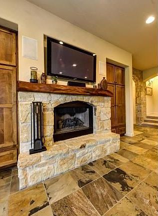 4th image of 10 Dashwood Ct