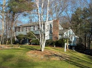 15 Crestview Dr, Millis, MA 02054