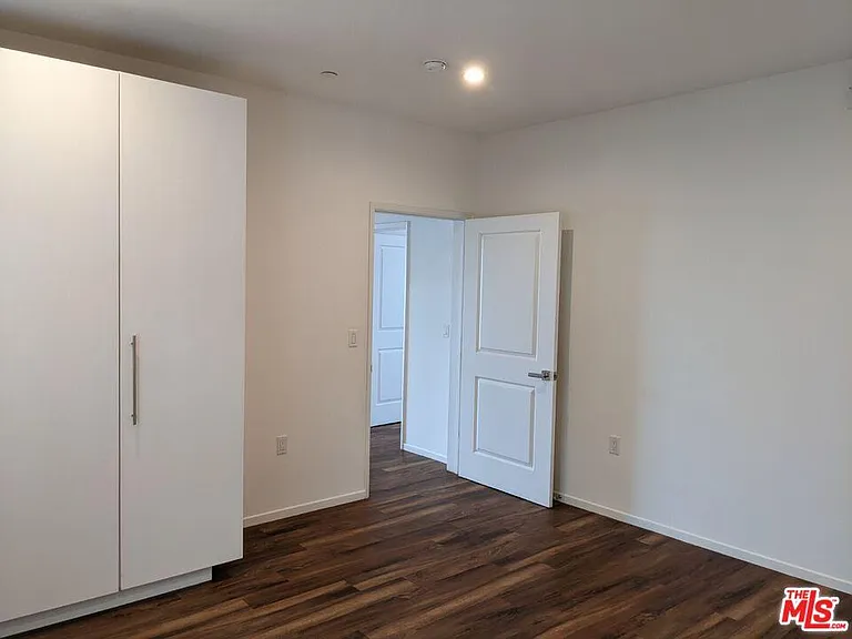11260 Mississippi Ave #405 — Photo 16