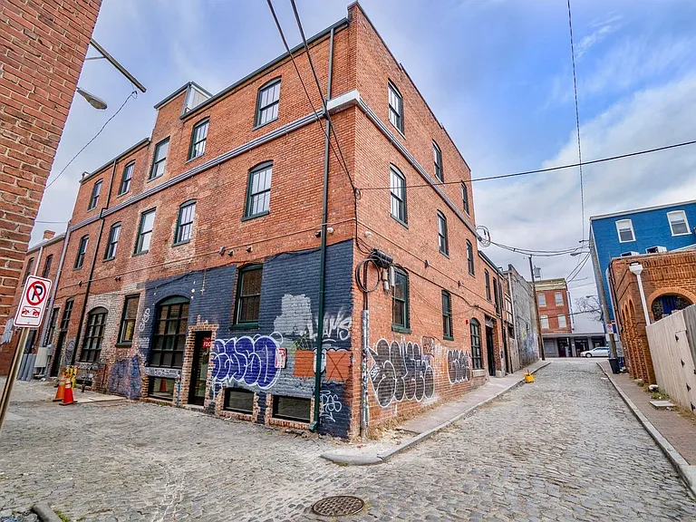 10 Walnut Aly — Photo 31