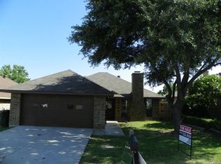2215 Cedarcrest Dr, Carrollton, TX 75007