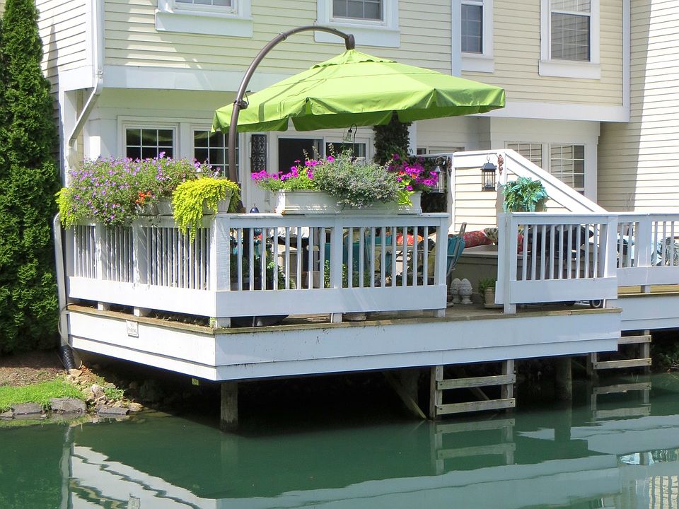 1st image of 3330 Lakeside View Dr