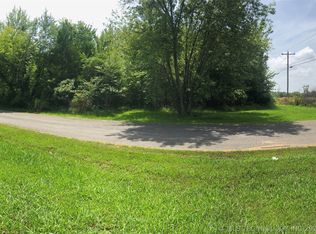 330 South Rd, Wagoner, OK 74467