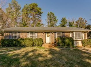 139 Angus Ln, Athens, GA 30607