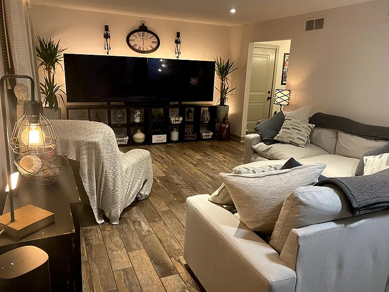21500 Lees Ct — Photo 4