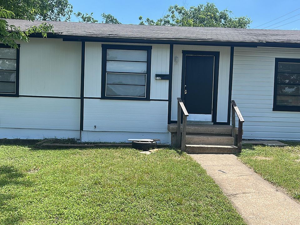 1st image of 2902 June St