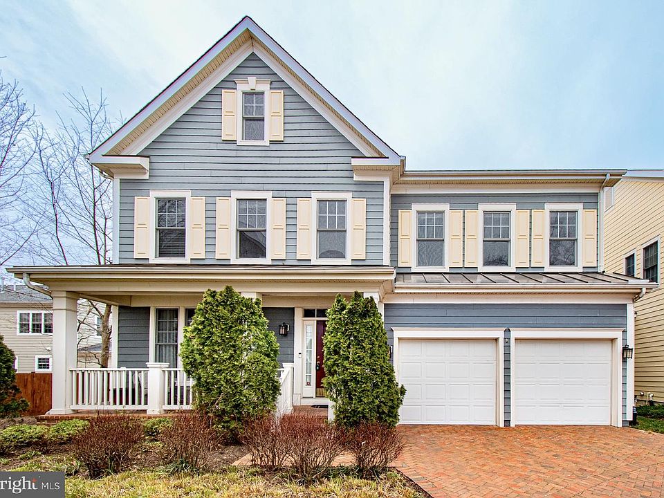 1st image of 1312 S Kenmore Cir