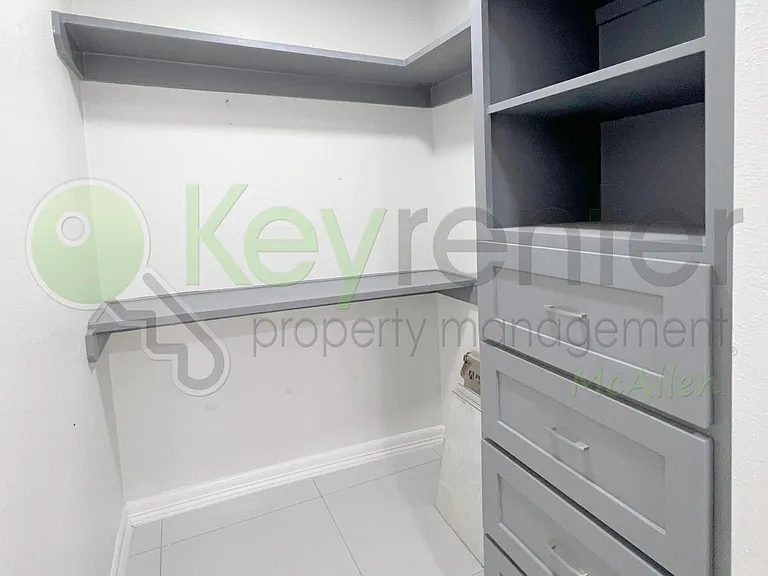415 N 17th St — Photo 5