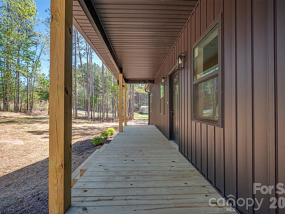 5th image of 800 Tiney Rd