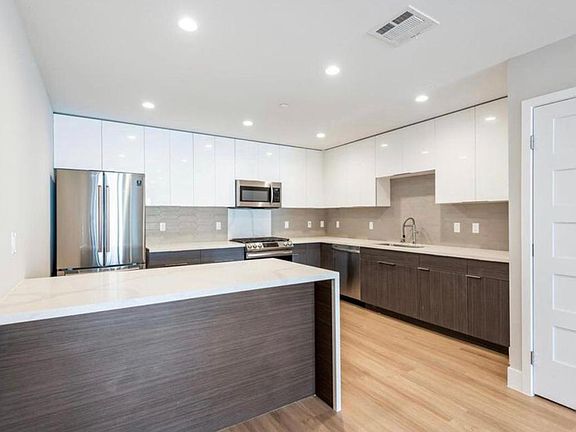 2nd image of 1906 Overland Ave #4030
