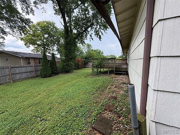 2nd image of 1620 Woodman Dr