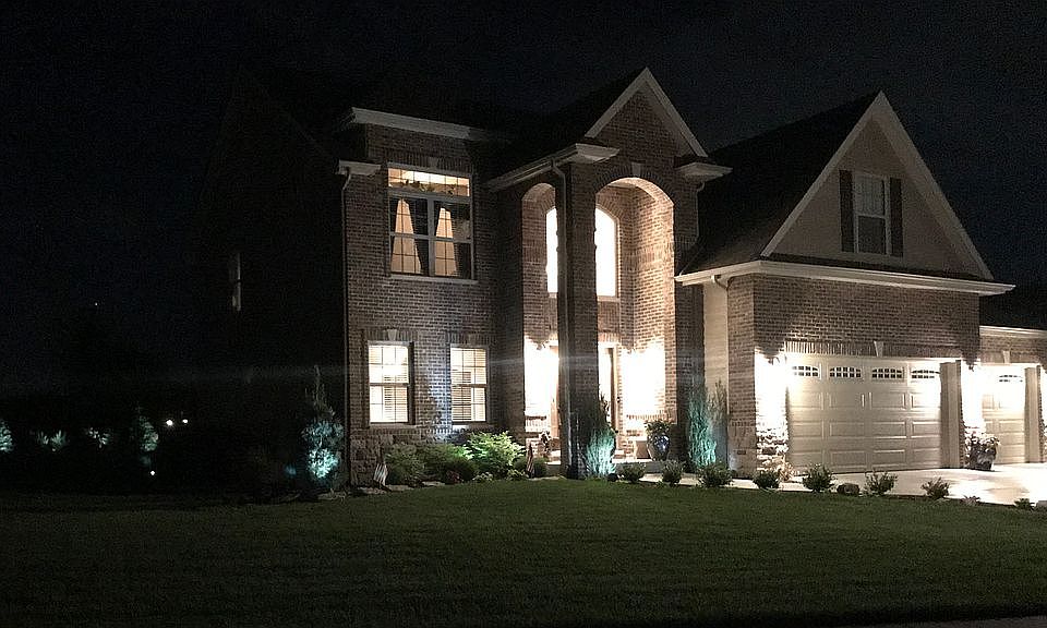 2nd image of 549 Lake Park Dr