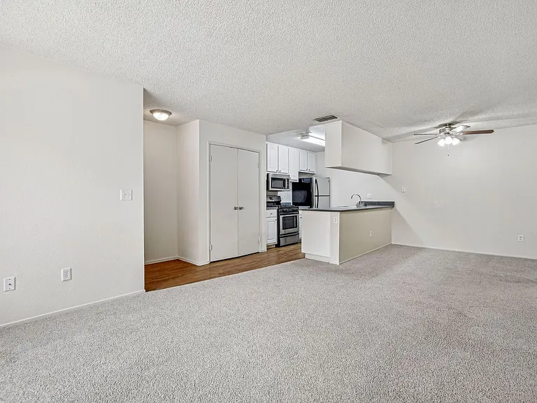 Riverview Ranch Apartments — Photo 45