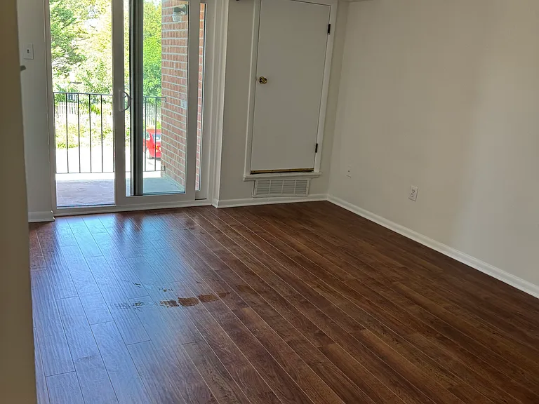 3318 Valley Dr — Photo 8